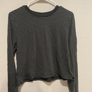 Lululemon size 6 top